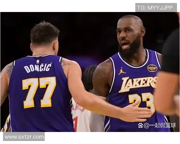 湖人对阵灰熊全景分析关键数据与精彩瞬间回顾 湖人对阵灰熊全景分析关键数据与精彩瞬间回顾